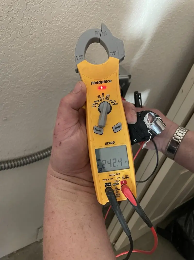 Voltage testing with clamp meter during Aluminum Wiring Replacement in Pottstown